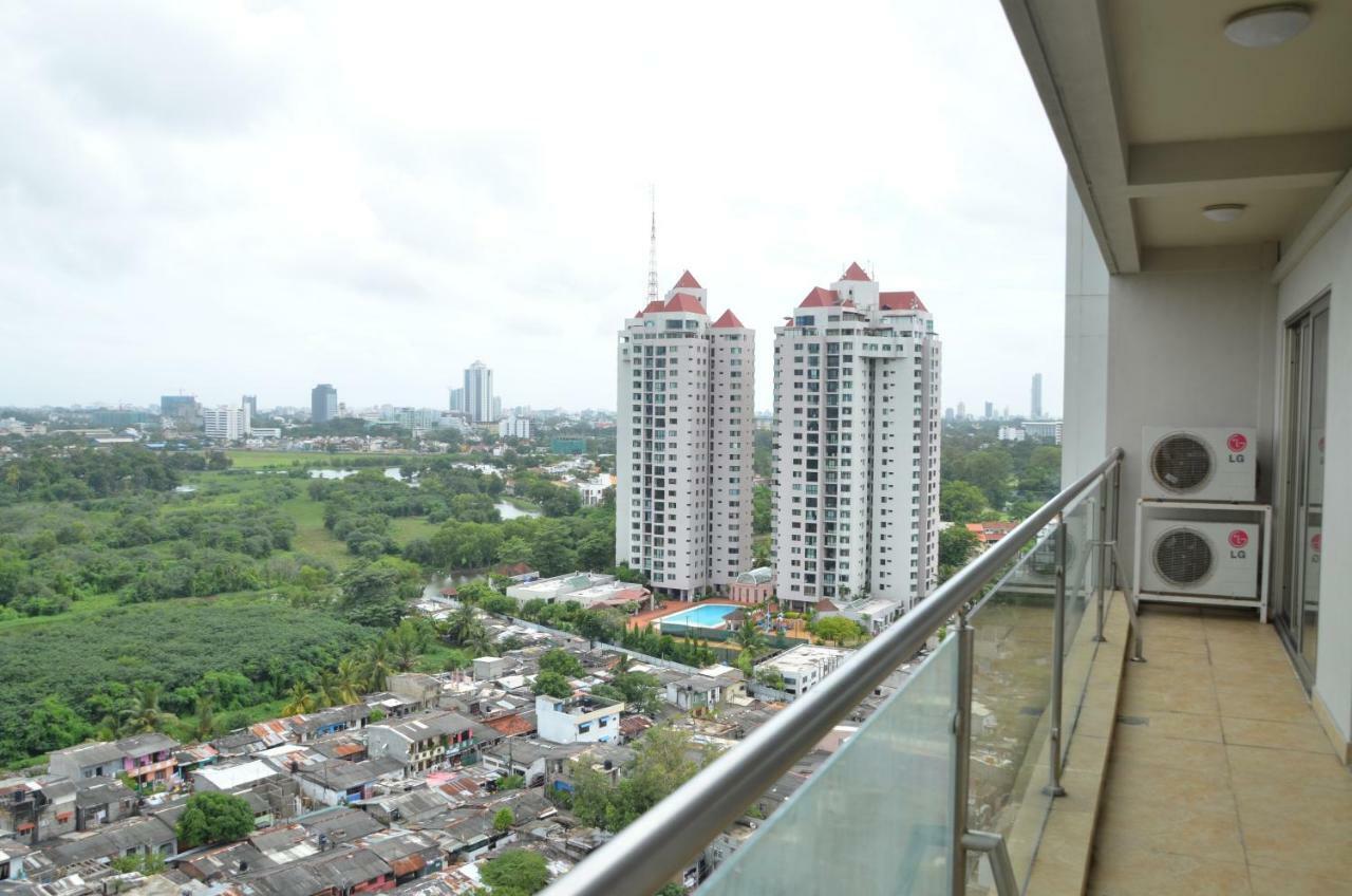 Ferienwohnung Atrium - Iconic Sri Jayewardenepura Kotte Exterior foto